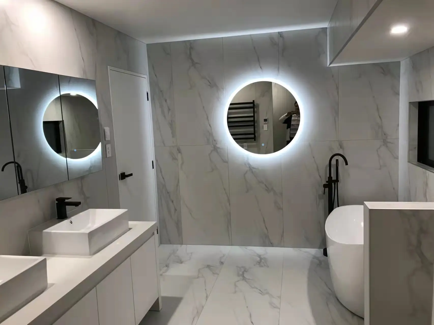 Apartment New Zealand Bathroom 2
